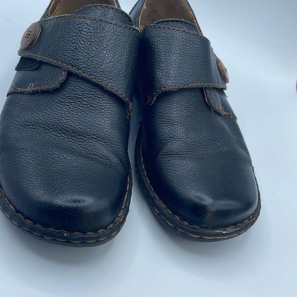 Born Black pebble grain comfort shoes size 8